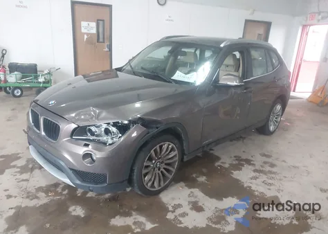 2013 BMW X1 xDrive28I из США, поврежденный, VIN WBAVL1C53DVR82039